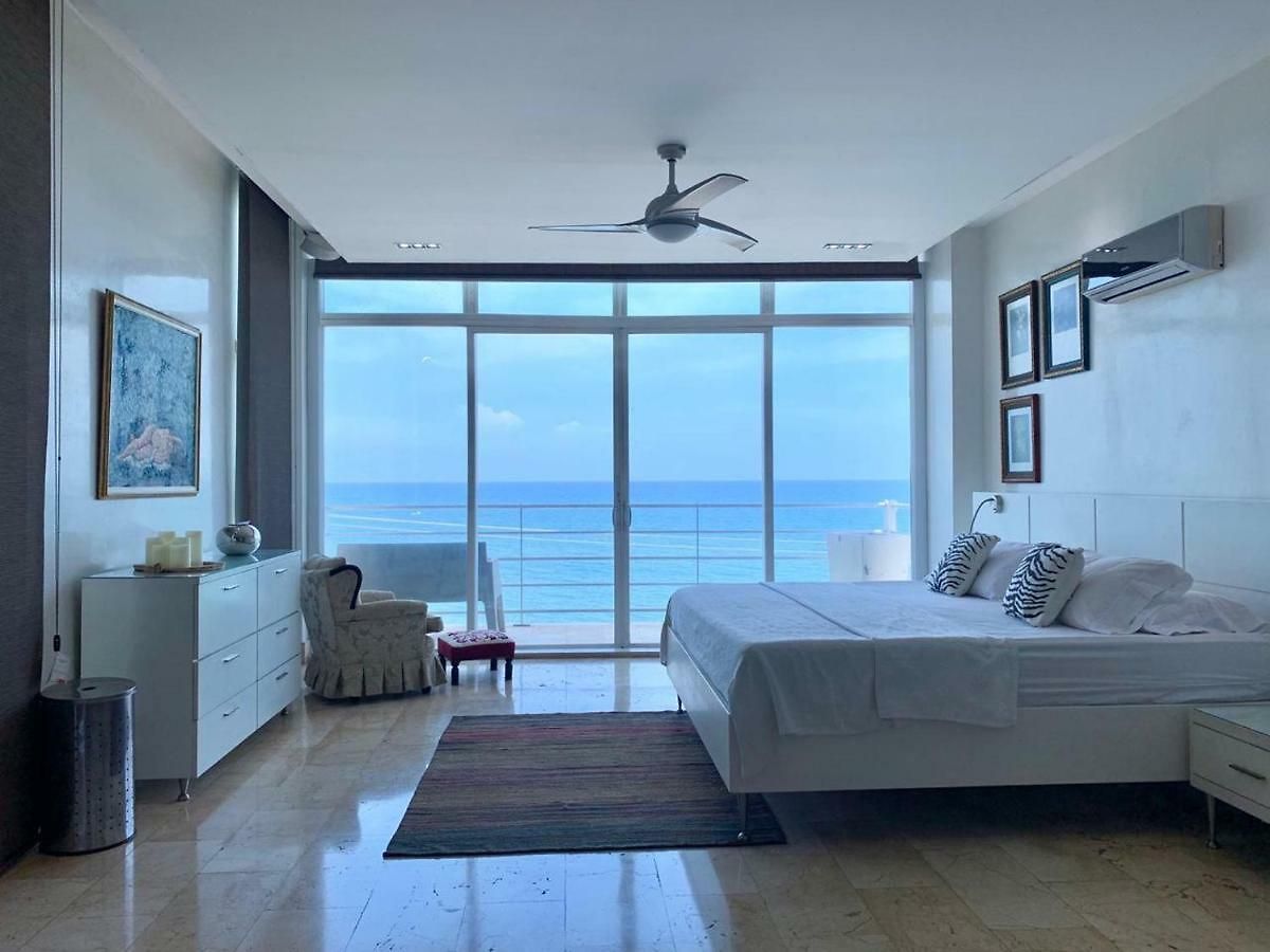 Hermosa Casa Frente Al Mar En Cartagena/ Beautiful House Facing The Sea - *