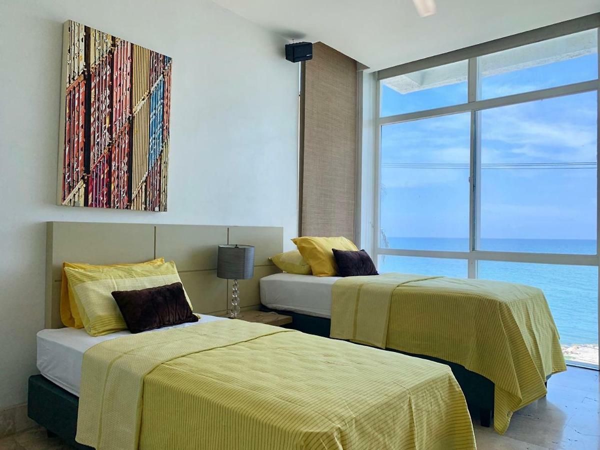 Pensión Hermosa Casa Frente Al Mar En Cartagena/ Beautiful House Facing The Sea - *