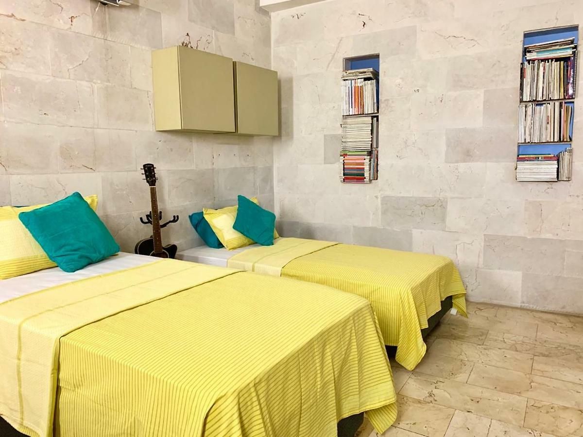 Pensión Hermosa Casa Frente Al Mar En Cartagena/ Beautiful House Facing The Sea - *
