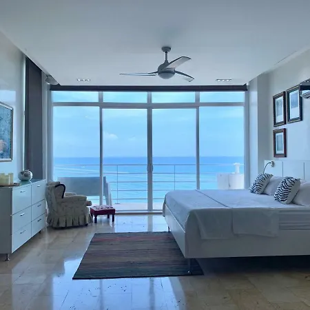 Hermosa Casa Frente Al Mar En Cartagena/ Beautiful House Facing The Sea - *