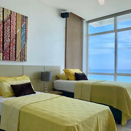 Pensión Hermosa Casa Frente Al Mar En Cartagena/ Beautiful House Facing The Sea - *