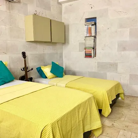 Pensión Hermosa Casa Frente Al Mar En Cartagena/ Beautiful House Facing The Sea - *